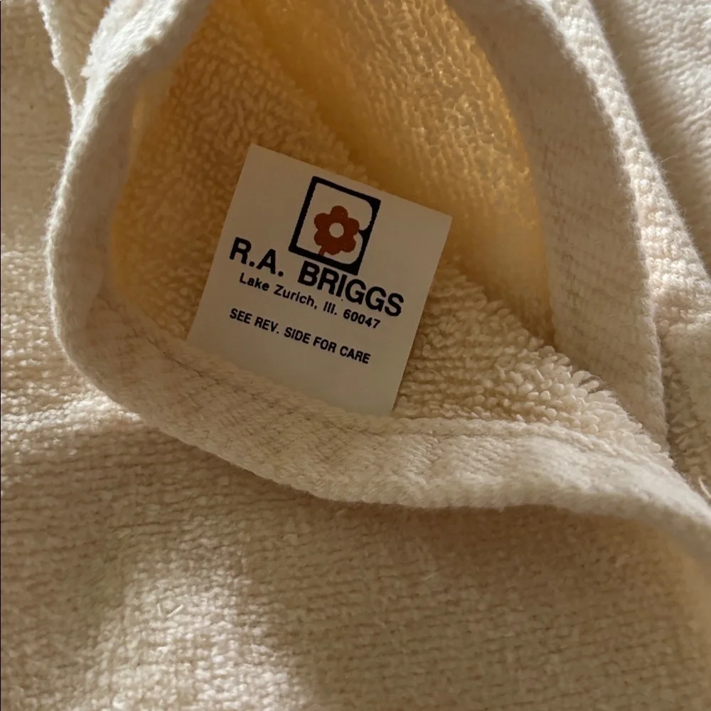 VTG R.A. Briggs Jillian Collection Holiday 2Pc Towel Set Bath Hand Towel Wreath